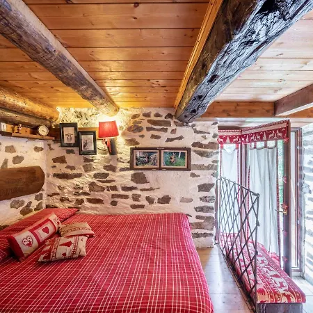 Chalet Il Gianlupo By Interhome