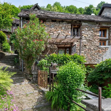 Il Gianlupo By Interhome シャレー *