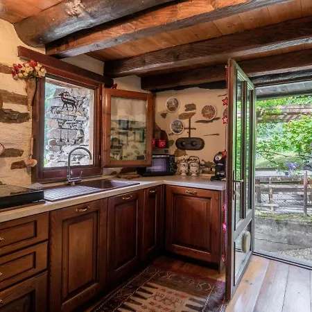 Il Gianlupo By Interhome シャレー *